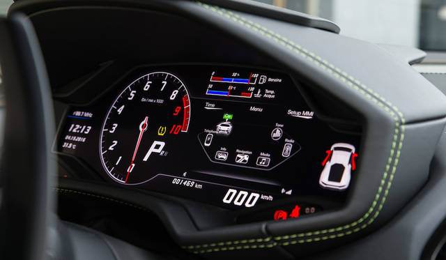 ランボルギーニ・インフォテイメントシステムⅡを搭載