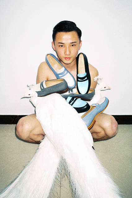 Photo Credit：Ren Hang