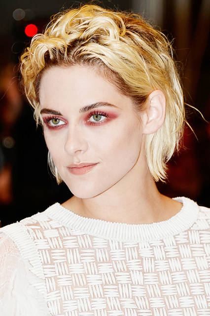 Kristen-STEWART_69th-Cannes-International-Film-Festival_May-17th-(1)