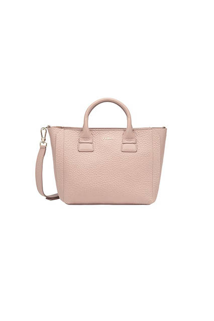 CAPRICCIO（カプリッチョ）ミニトートモデル<br><br> マテリアル｜ダブルフェイスカラーレザー<br> カラー｜ブルー他<br> サイズ｜W24×H20×D10cm<br> 価格｜5万2000円（税別）<br>