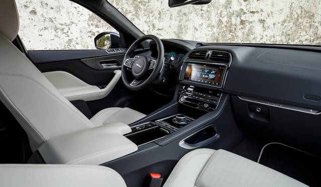 Jaguar F-Pace First Edition|ジャガー Fペース ファーストエディション 024