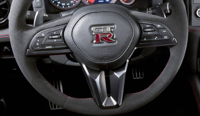 NISSAN GT-R NISMO|日産 GT-R ニスモ 056