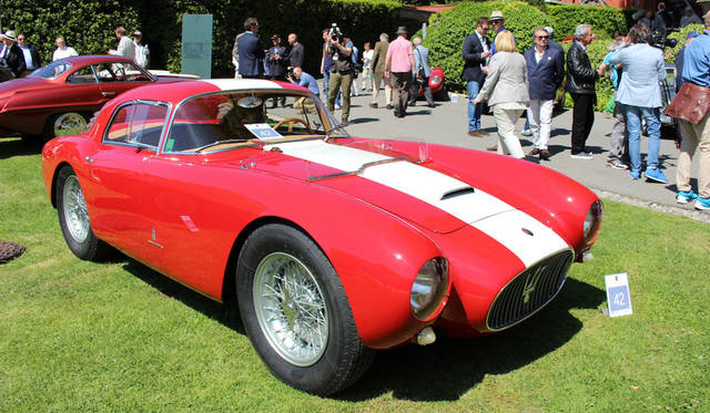 審査員によるベスト・オブ・ショーに選ばれた1954年マセラーティA6GCSピニン・ファリーナ製ベルリネッタ。