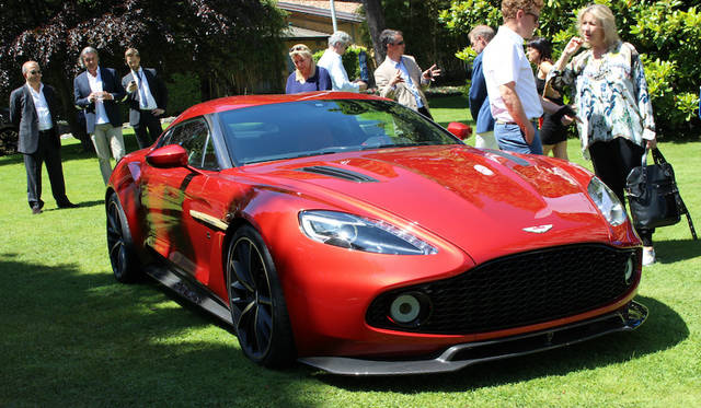 アストン・マーティンが会場で世界初公開したヴァンキッシュ・ザガート・コンセプト。