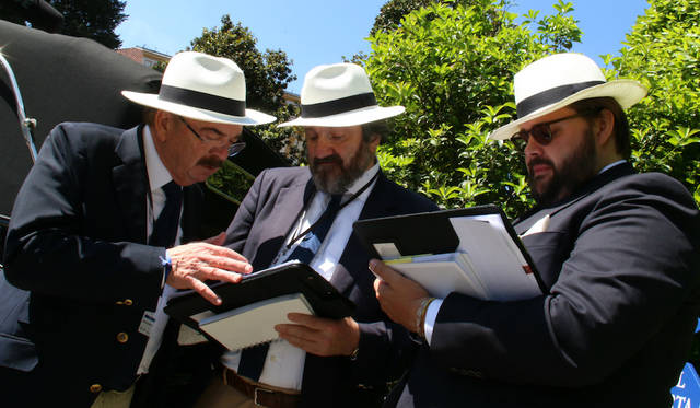 審査員は全9名。左から前ルノー・デザイン部長のパトリック・ルケモン、マセラーティ歴史家のアドルフォ・オルシ、ドイツ古典車ウェブサイト編集部のJ-フィリップ・ラトゲン