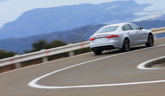 ボディの75％にアルミニウム使用