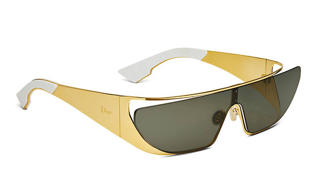 <strong>リアーナ</strong><br /> エクスクルーシヴ バージョン<br /> ※スペシャルパッケージ<br /> カラー｜ゴールドプレートフレーム グレーレンズ <br /> 数量｜世界50点限定<br /> 価格｜23万円（税抜）<br />