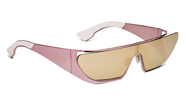 <strong>リアーナ</strong><br /> クラシックメタル バージョン<br />価格｜9万8000円（税抜）<br />