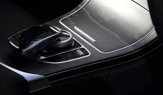 Mercedes-Benz C 350 e|メルセデス・ベンツ C 350 e