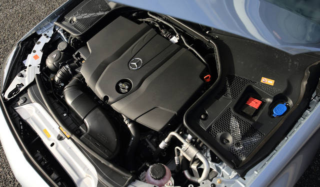 Mercedes-Benz C 220 d Stationwagon |メルセデス・ベンツC 220 dステーションワゴン