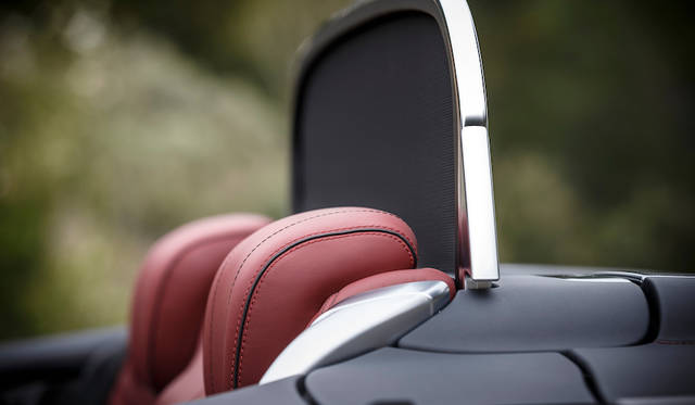 Mercedes AMG S 63 4MATIC Cabriolet|メルセデスAMG S 63 4マティック カブリオレ 幌の色は黒、濃紺、ベージュ、ダークレッドなど豊富なバリエーションから選べる