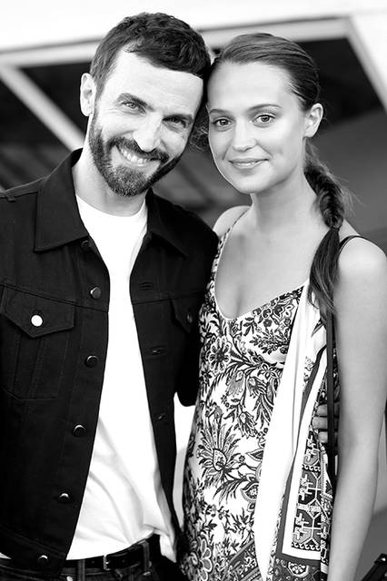 ニコラ・ジェスキエール＆アリシア・ヴィキャンデル