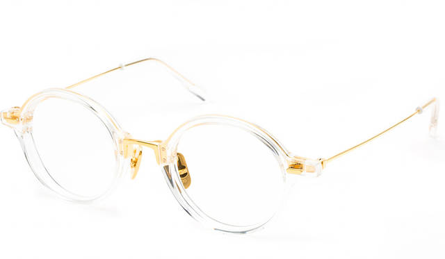 <strong>Innovator イノベーター(革新者)</strong><br /> 価格|4万2000円(税抜)<br />カラー|ネイビー、ダークグリーン、ネイビー(マット)、ダークグリーン(マット)、ダークブラウン、アイス <br /> 