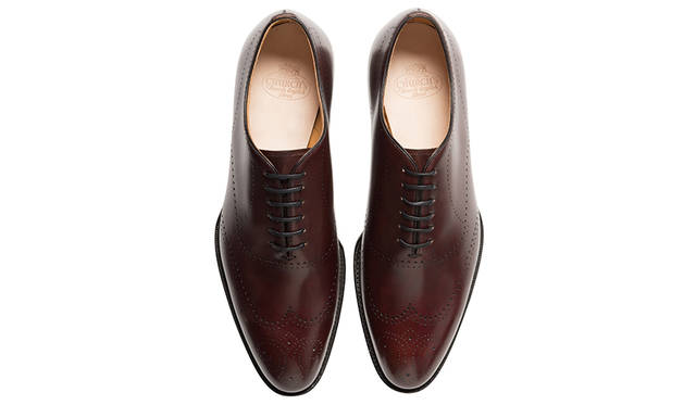 <strong>クラウン コレクション</strong><br /><strong>ディケンズ</strong>　カラー｜ダークブラウン、価格｜19万5000円（税抜）