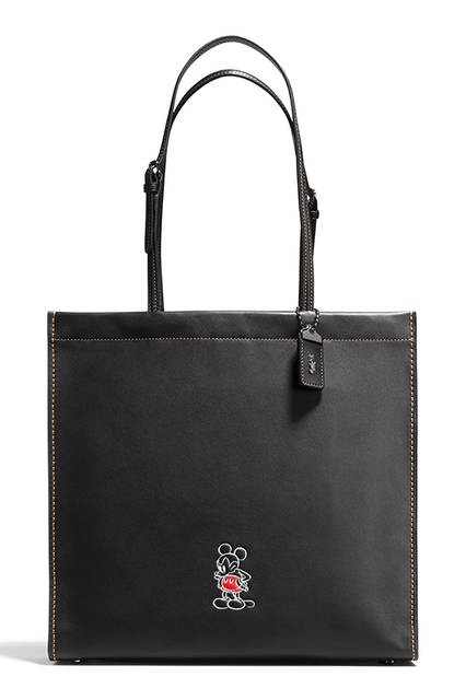 <strong>ミッキー スキニー トート グラブタン レザー</strong><br>価格｜10万3680円<br>サイズ｜H31.5 x W33.5 x D12（cm）