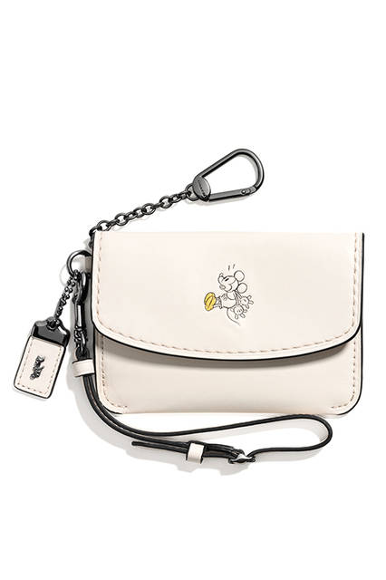 <strong>ミッキー エンベロープ キー ポーチ グラブタン レザー</strong><br>価格｜1万9440円<br>サイズ｜H8.5 x W13（cm）