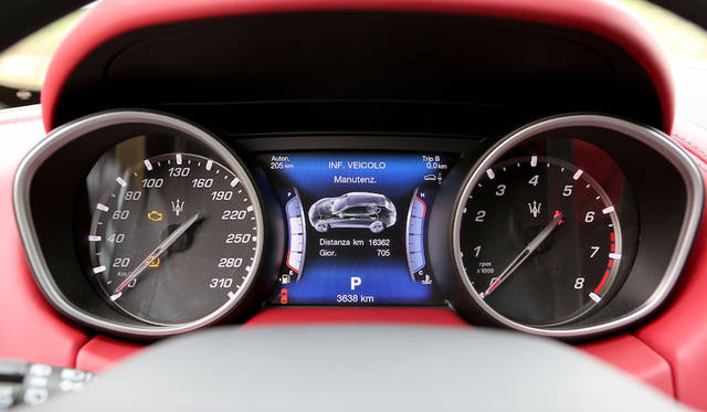 インテリアカラーも様々なオプションがある