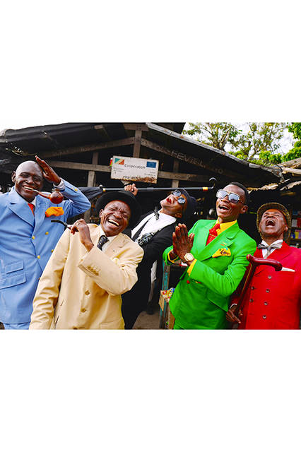 SAPEUR（コンゴ共和国の世界一お洒落な男たち・ムイエンゴ・ダニエル含む計5名）