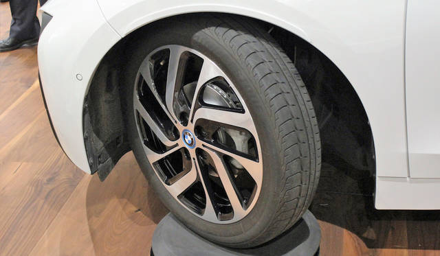 BMW Group Tokyo Bay|BMW グループ 東京ベイ Photographs by UCHIDA Shunichi