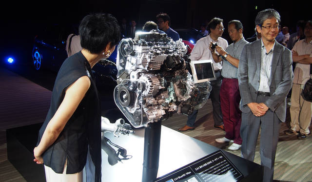 最新のクリーン ディーゼル テクノロジーを採用