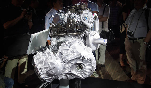 直列4気筒直噴コモンレール式にターボチャージャーを組み合わせた