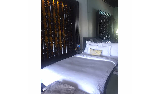 「インターコンチネンタル・ダナン・サン・ペニンシュラ・リゾート」は白と黒を貴重にしたベトナム式の建築様式が特徴的。宿泊したのは最上階の「ヘブンレベル」のサンペニンシュラ・レジデンスヴィラ