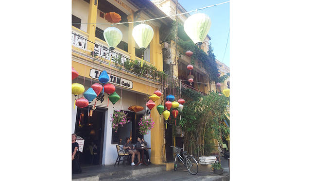 世界遺産ホイアンへは「インターコンチネンタル・ダナン・サン・ペニンシュラ・リゾート」からシャトルバスで約2時間で到着