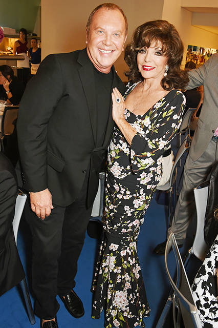 542155734 Joan Collins(ジョーン・コリンズ)&デザイナーMichael Kors(マイケル・コース)