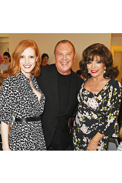 542156114 Jessica Chastain(ジェシカ・チャスティン)&デザイナーMichael Kors(マイケル・コース)&Joan Collins(ジョーン・コリンズ)