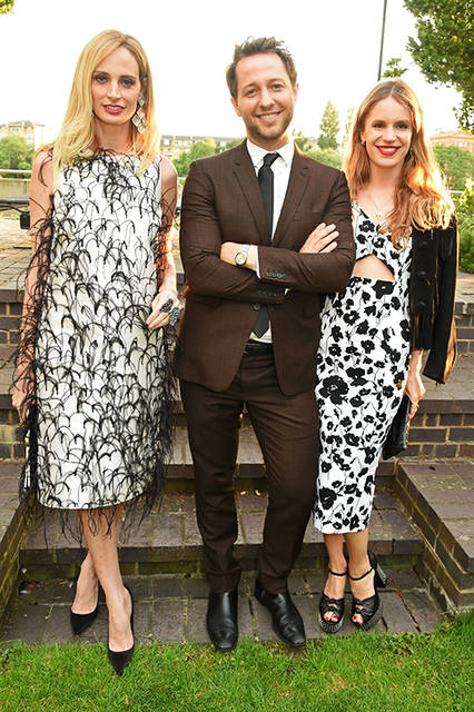 542157266 Lauren Santo Domingo(ローレン・サント・ドミンゴ)&Derek Blasberg(デレク・ブラスバーグ)&Eugenie Niarchos(ウジェニー・ニアルコス)