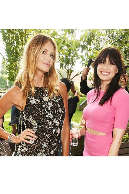 542158320 Elle MacPherson(エル・マクファーソン)&Daisy Lowe(デイジー・ロウ)