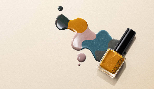 <strong>ネイルポリッシュ</strong><br /> カラー｜限定6色<br /> 価格｜各1800円（税抜）<br /> 発売｜8月5日（金）<br />