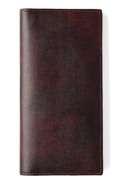 エン・ウォレット｜（Rasp）ブラック、ネイビー、バーガンディー<br> （Caviar）ダークブラウン、プラム、ネイビー<br> 価格｜すべて10万8000円<br>