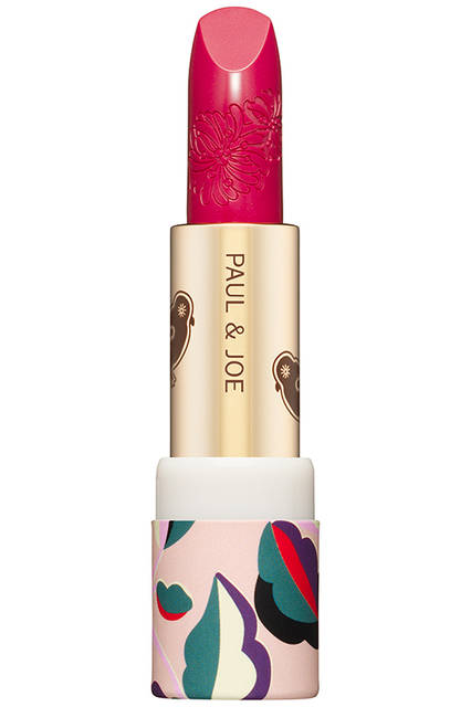 <strong>ポール ＆ ジョー リップスティック CS</strong><br /> くちびるに秋を呼び込む限定リップスティック<br /> 限定品<br /> レフィル　全3色<br /> 価格｜各2000円（税抜）<br /> 発売日｜8月1日（月）<br />