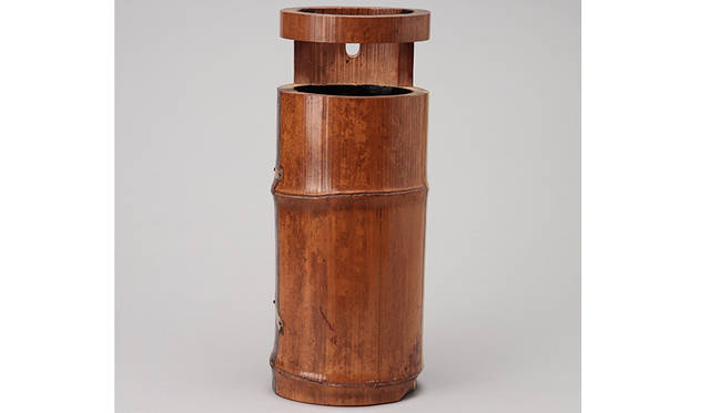 <br>黒田家</br> <br>『竹一重切花入　銘帰雁』</br> <br>初代正玄作</br>