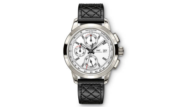 <strong>インヂュニア・クロノグラフ“W 125”</strong><br />ケース　チタニウム<br />サイズ　直径42mm<br />ムーブメント　自動巻き<br />ストラップ　カーフスキン<br />防水　6気圧<br />発売時期　2016年10月<br />価格　78万5000円（税抜）<br />