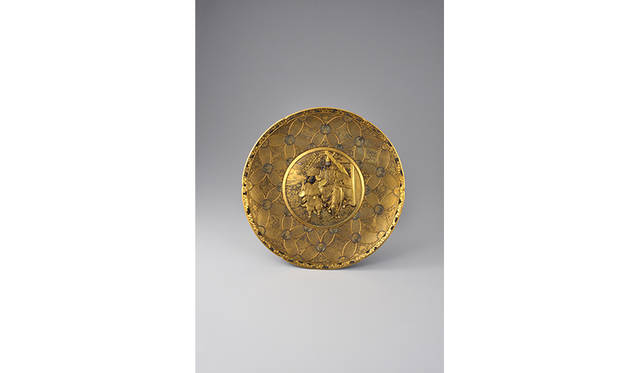 日本国京都住駒井製　「人物図飾皿」　径40.0×高3.0㎝　税込32,400,000円　