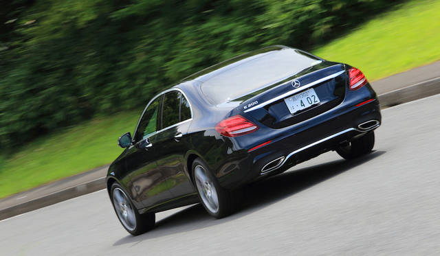Mercedes Benz E Class|メルセデス・ベンツ Eクラス エンジンはよく回りパワフルで乗り心地もしなやか