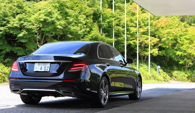Mercedes Benz E Class|メルセデス・ベンツ Eクラス ボディサイズは全長4950mm×全幅1850mm×全高1455mm