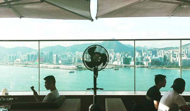 「東偶 East Hong Kong」<br>住所｜29 Tai Koo Shing Rd, Quarry Bay, 香港<br>電話｜+852 3968 3968<br>URL|https://preferredhotels.com/destinations/hong-kong/east