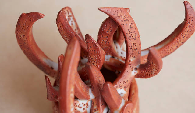 鈴木藏（おさむ）「志野香炉」（324万円）