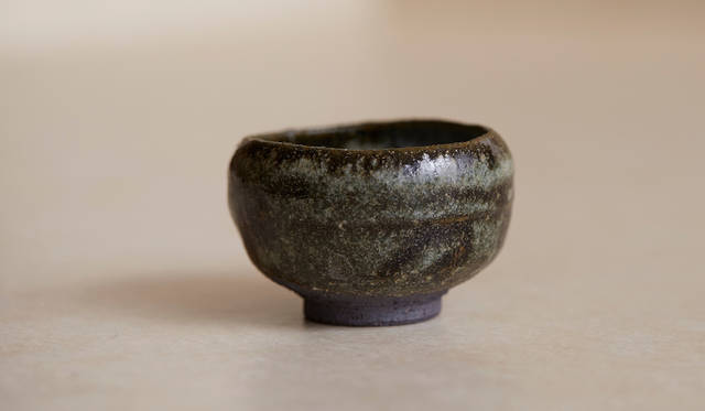 加藤陽児「美濃唐津ぐい呑」（2万1600円）