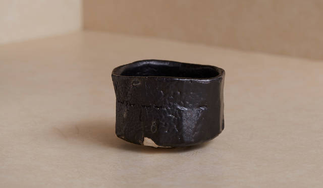鈴木藏（おさむ）「引出黒茶碗」（345万6000円）