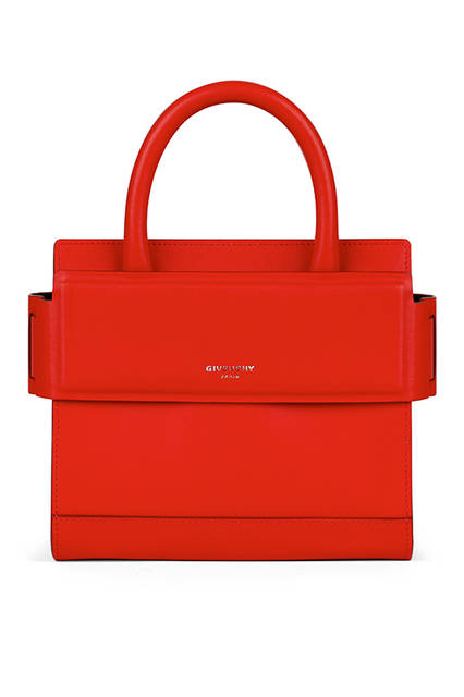 GIVENCHY-ESSENTIALS-WOMEN-ACCESS-(4) ホライゾン ミニ 24万8400円(税抜)