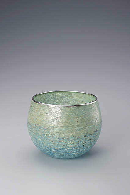 高松宮記念賞</br> ＜諸工芸＞　省胎七宝鉢「蒼海」　松本三千子