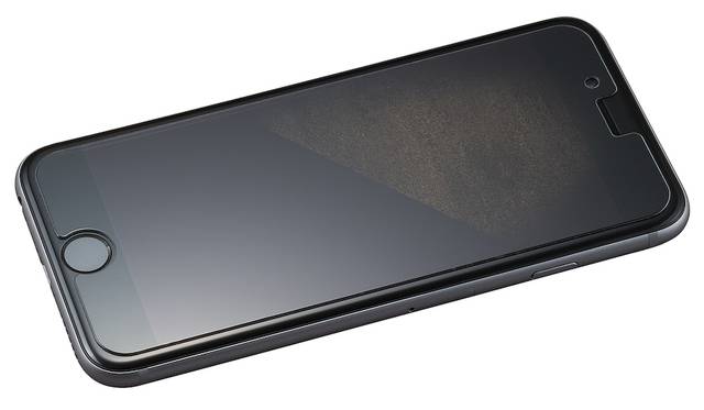 通話時に付きやすいファンデーションなどの汚れを浮かせ、さっと拭き取れる保護ガラス。。iPhone 7、iPhone 7plus用ともに2,500円。9月下旬発売予定
