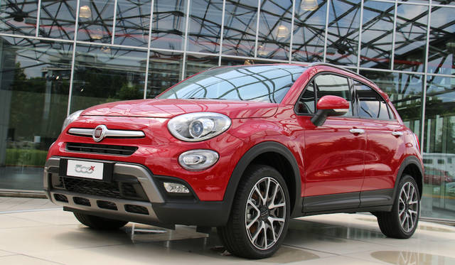 Mirafiori-Motor-Village_003 フィアット500Xの4×4仕様