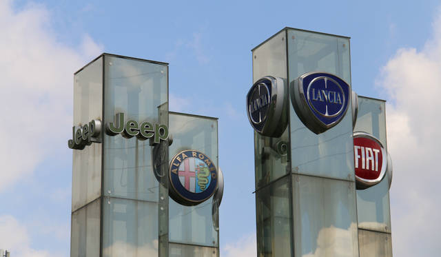 Mirafiori-Motor-Village_009 オープン以来のアイキャッチであるポール