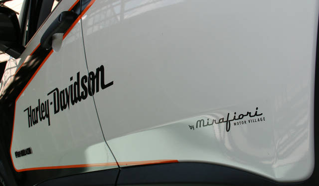 Mirafiori-Motor-Village_037 ジープ・レネゲード「ハーレー・ダビッドソン」仕様