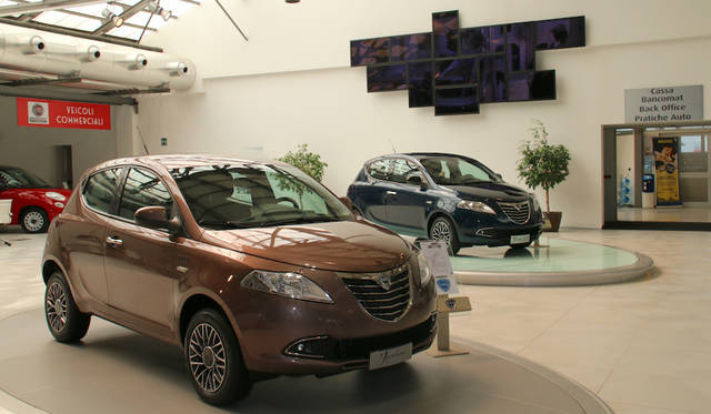 Mirafiori-Motor-Village_039 さまざまなバージョンのイプシロンが散りばめられたランチアのコーナー